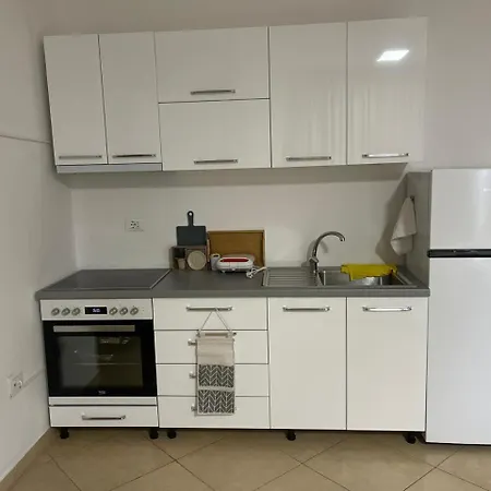 Apartman Sol *